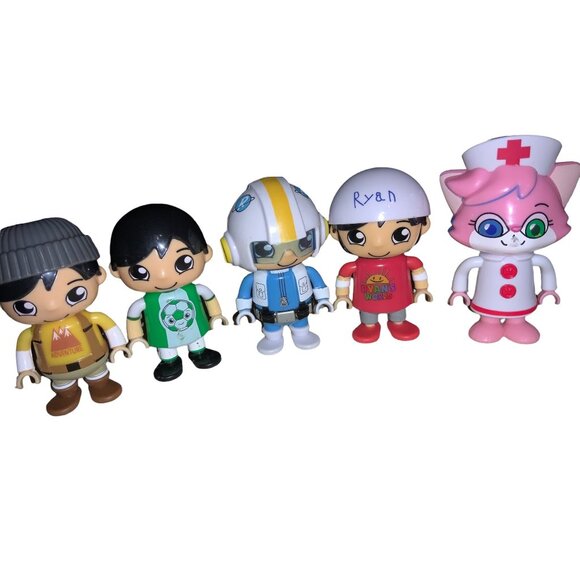 Ryan’s World Toy Figures Bundle of 5 Figures - Picture 1 of 8